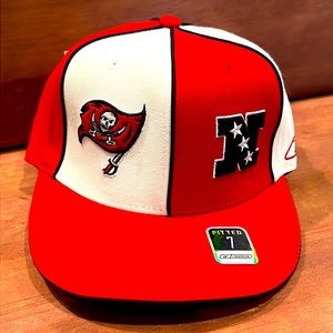 Vintage REEBOK TAMPA BAY BUCCANEERS FITTED HAT SZ 7 NEW